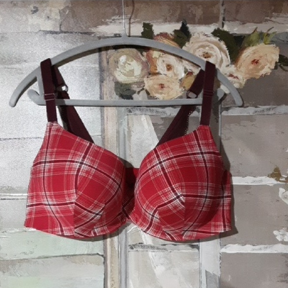 Cacique Red Checkered Bra Size 42 DD.